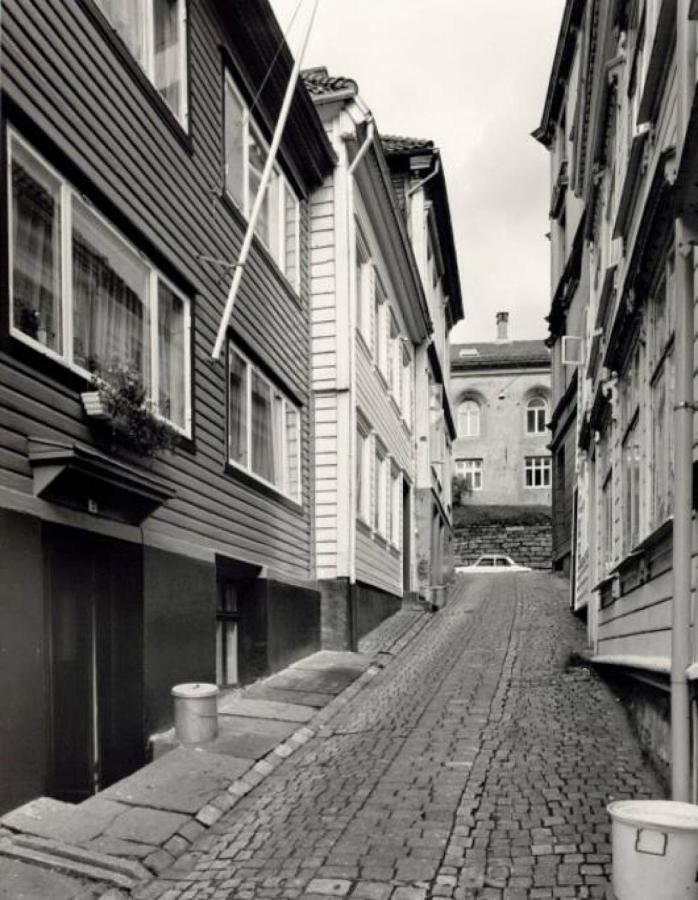 Dinbnb Apartments I Historical Two-Floor Apartment With Rooftop Panorama I 1645 Heritage Bergen Extérieur photo