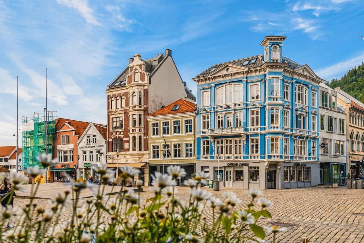 Dinbnb Apartments I Historical Two-Floor Apartment With Rooftop Panorama I 1645 Heritage Bergen Extérieur photo